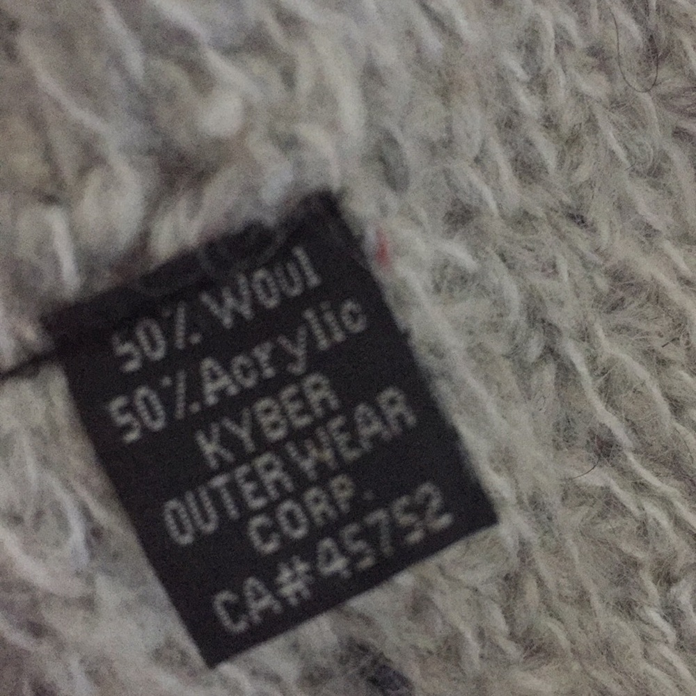 Wool scarf - Picture 2 of 3